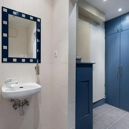 Space In Gozsdu Apartment Budapest