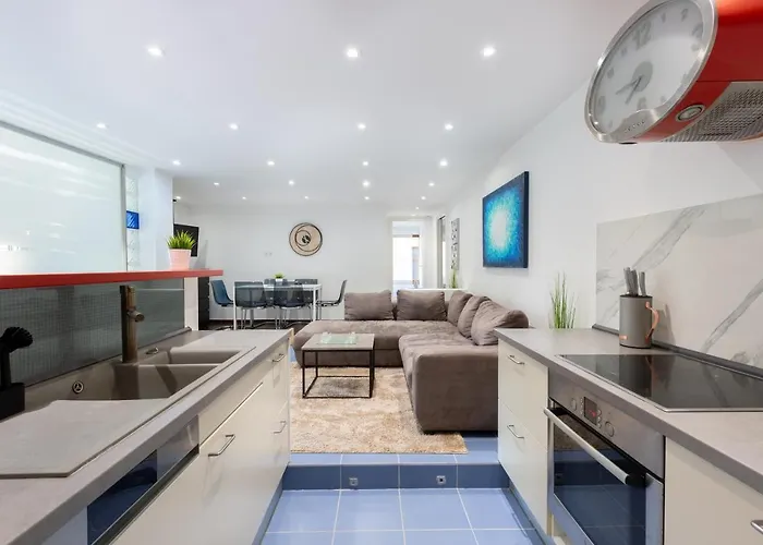 Апартаменты Space In Gozsdu *